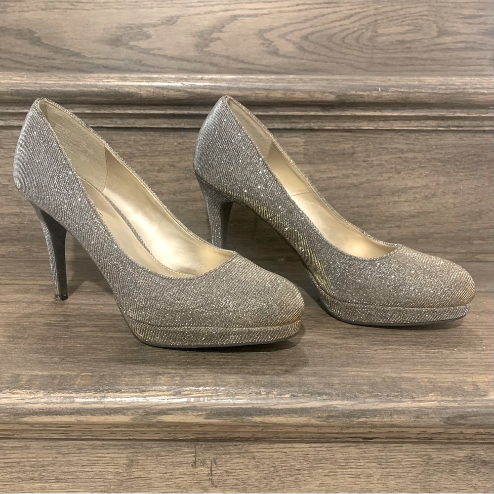 ‘I’m Just Gonna Sparkle Today!’ Heels